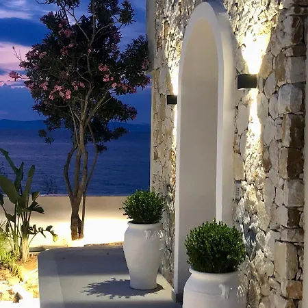 Byblos Aqua-the Sea Front Luxury *