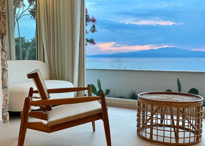 Villa Byblos Aqua-the Sea Front Luxury Skala Sotiros