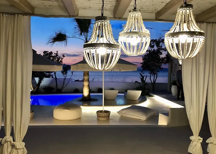 Villa Byblos Aqua-the Sea Front Luxury Skala Sotiros