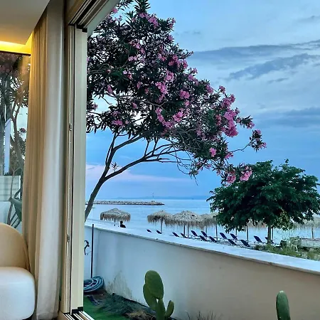 Byblos Aqua-the Sea Front Luxury Skala Sotiros